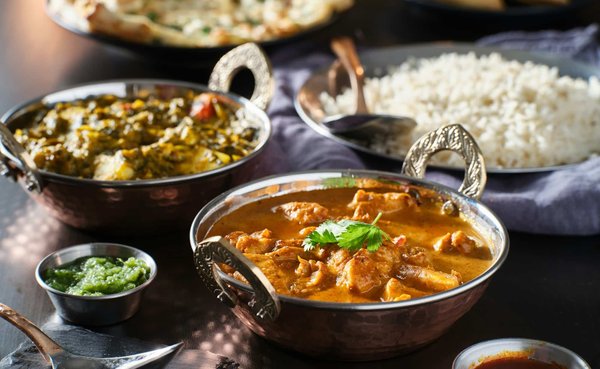 Comment cuisiner un curry de poisson thaï avec du lait de coco et citronnelle?